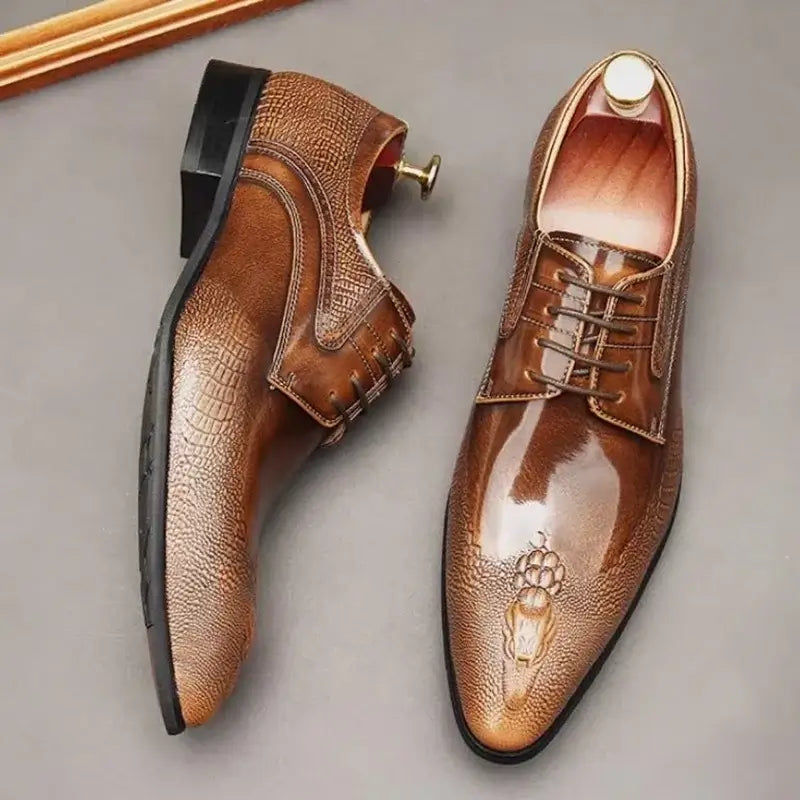Men's crocodile-pattern pointed toe dress shoe alternate angle