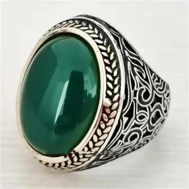 Men's Retro Inlaid Emerald Signet Ring