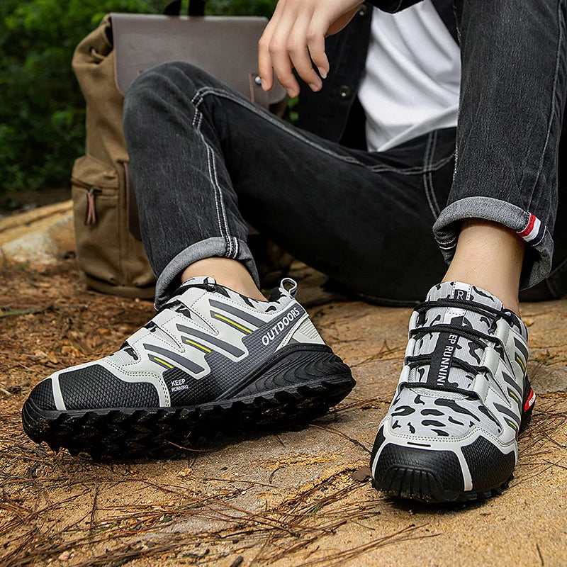 Men's Splash-Resistant Leather Outdoor Hiking Training Boots