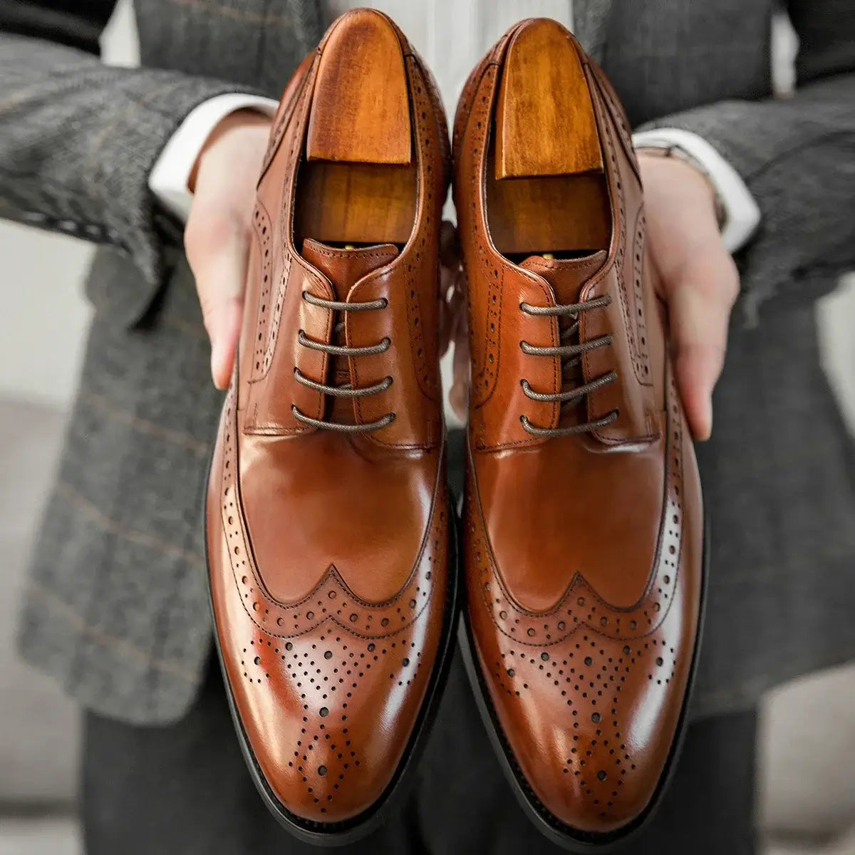Men's Multi-Color Breathable Leather Wedding Brogue Shoes