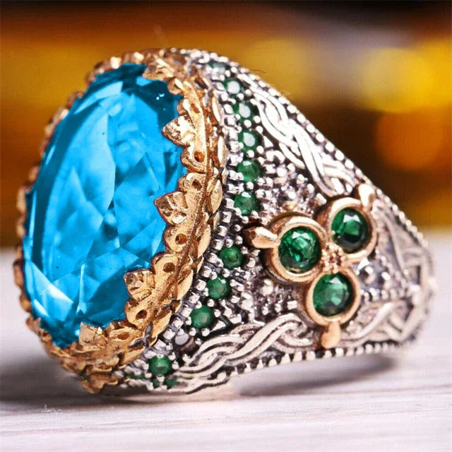 Men's Retro Inlaid Emerald Signet Ring