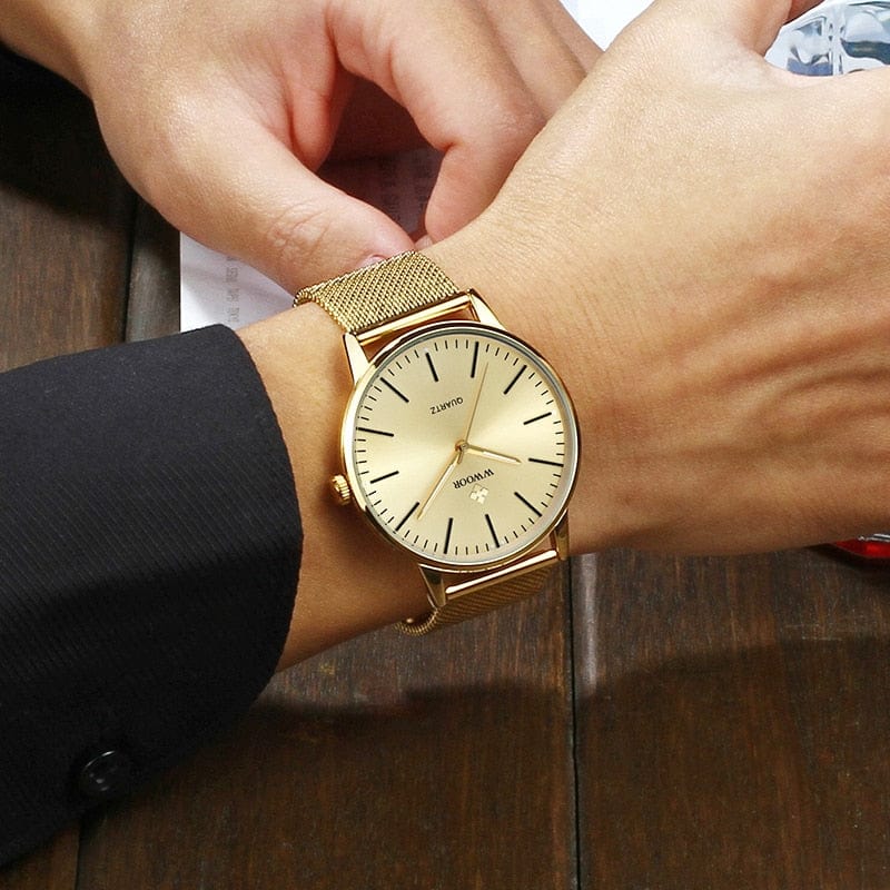 Men's Gold Quartz Wrist Watch 2026, Simple Sports Style