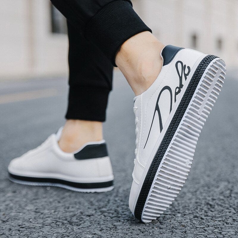 Men's Breathable White Board Sneakers Casual Student Flats