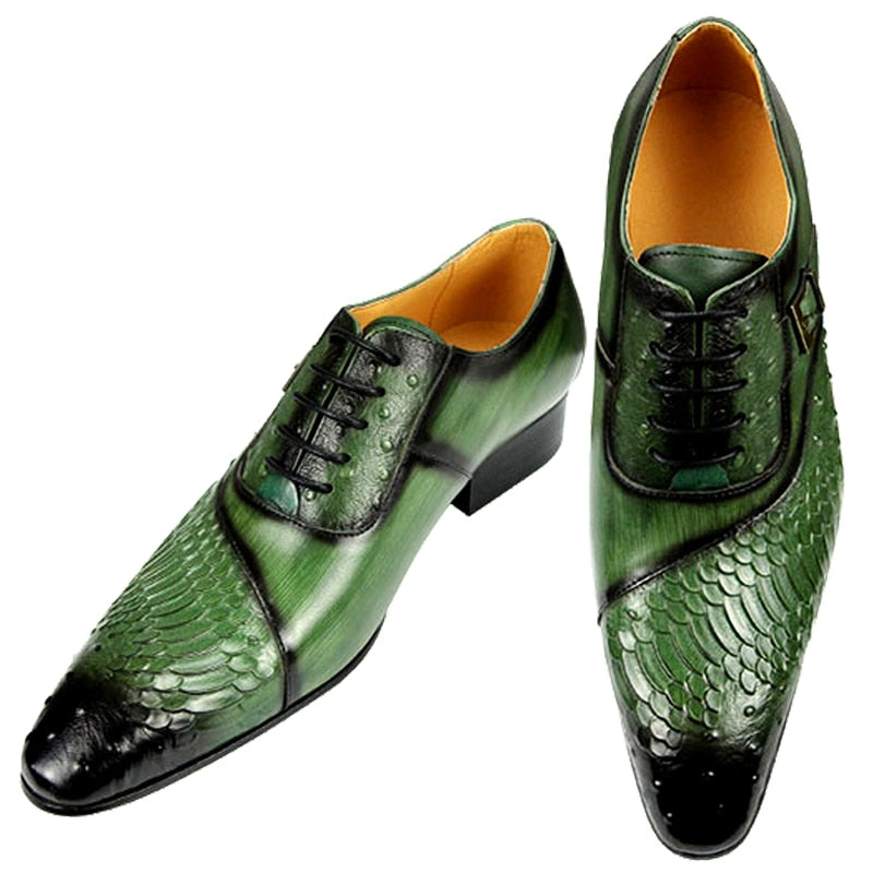 Men's British Carved Green Black Pointed Toe Lace-Up Oxford Shoes