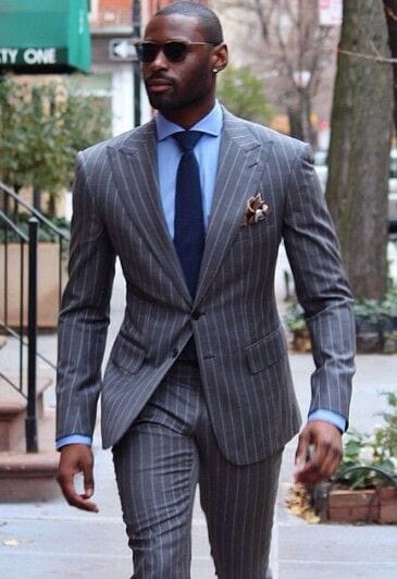 Men's Shiny Silver Grey Peak Lapel Wedding Tuxedo Set