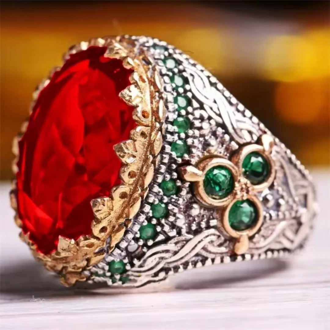 Men's Retro Inlaid Emerald Signet Ring