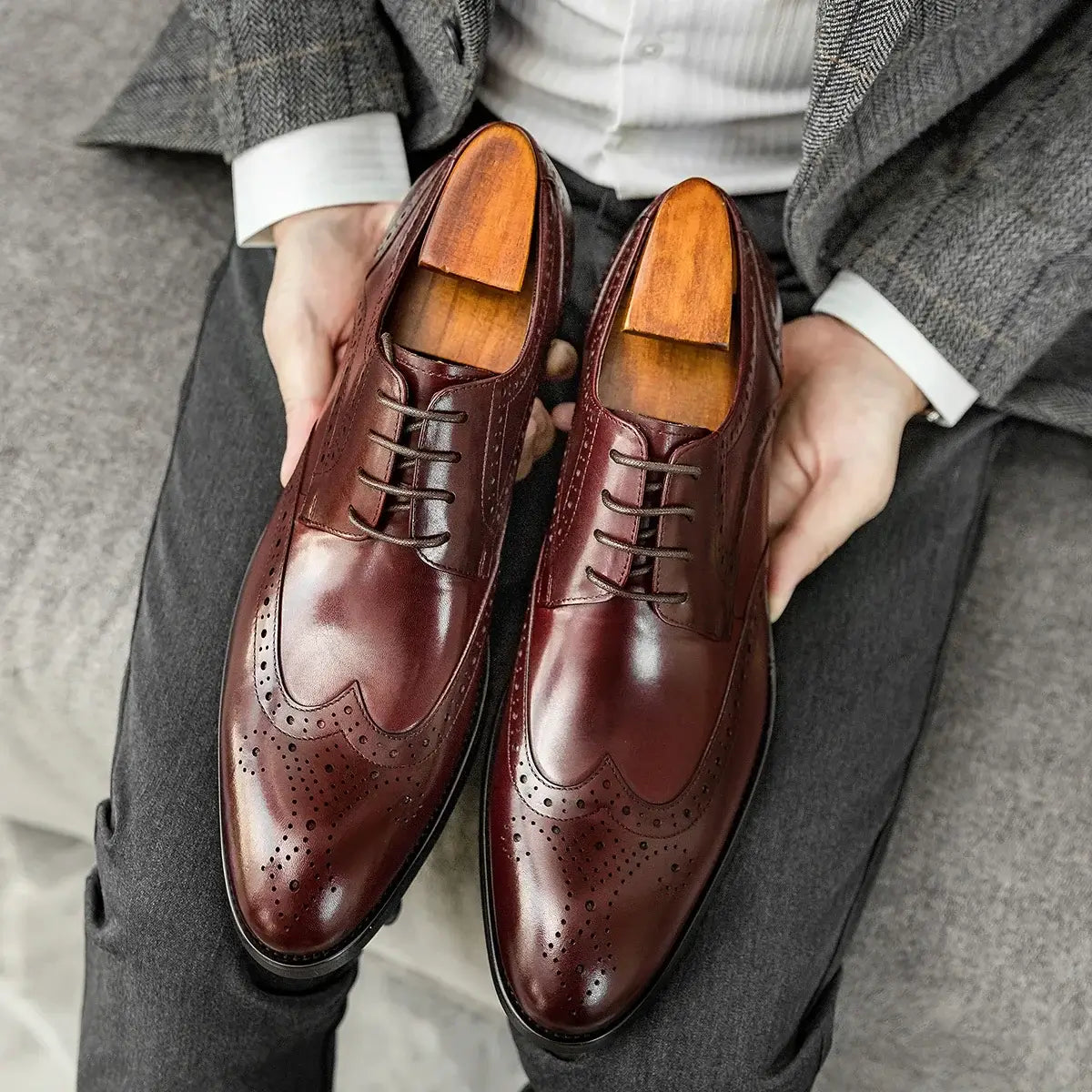 Men's Multi-Color Breathable Leather Wedding Brogue Shoes