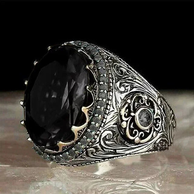 Men's Retro Inlaid Emerald Signet Ring