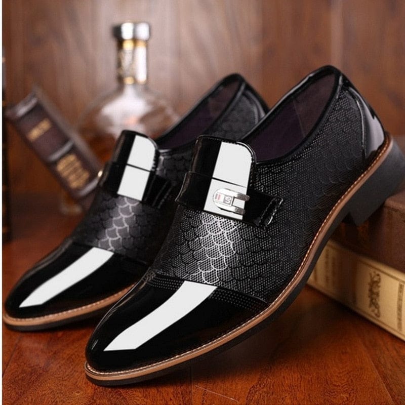 Men's Leather Embossed Non-Slip Wear-Resistant Black Dress Shoes