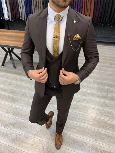2020 Three Piece Royal Blue Men Suits Peaked Lapel Custom Made Wedding Tuxedos Slim Fit Male Suits (Jacket + Pants + Vest+Tie)